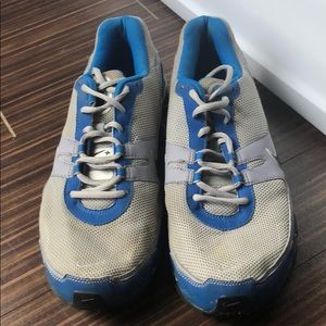 Nike Shox Men’s 10.5 Silver/Blue barely worn!